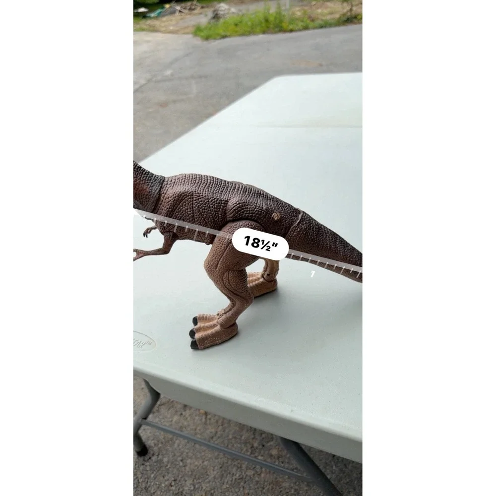Discovery Kids 2016 T-Rex Dinosaur Walking & Sound Roar Action Figure Works 9x19